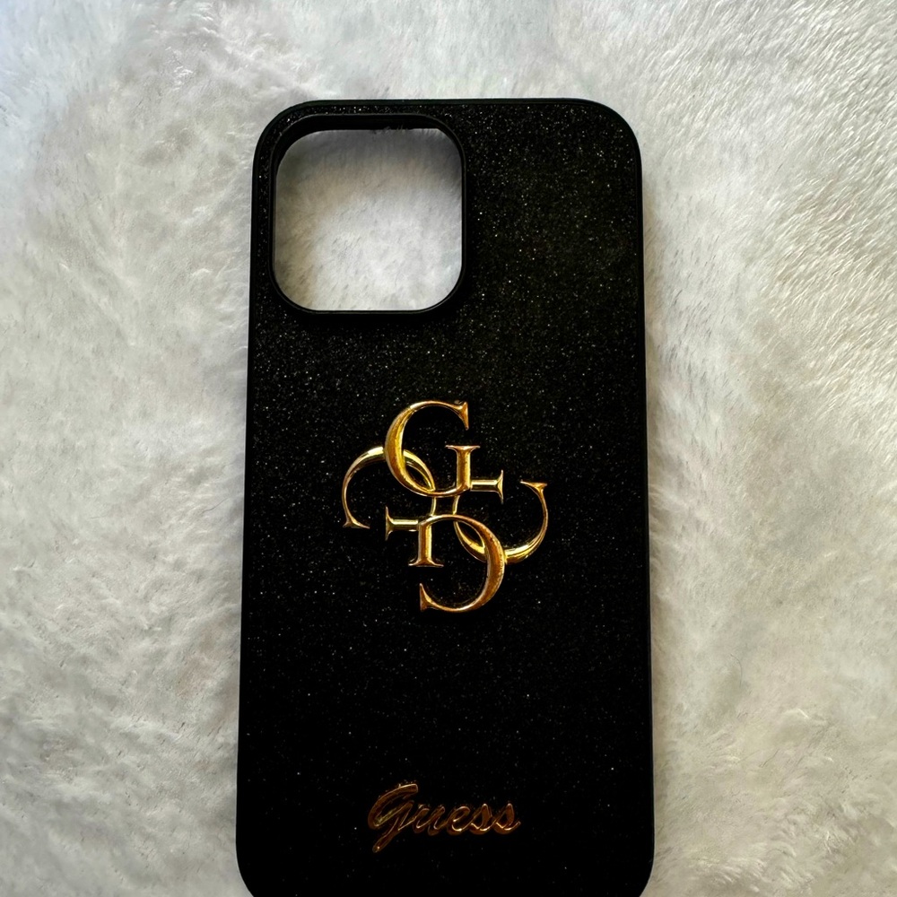 iPhone 15 pro max guess case
